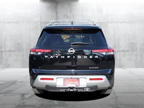 Certified 2025 Nissan Pathfinder Platinum FWD image 6