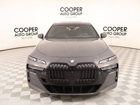 Used 2023 BMW 740i RWD image 10