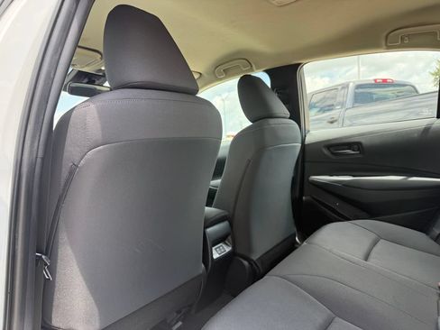 Used 2023 Toyota Corolla LE FWD image 18