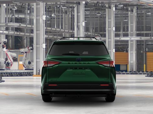 New 2025 Toyota Sienna XLE Woodland Edition image 8