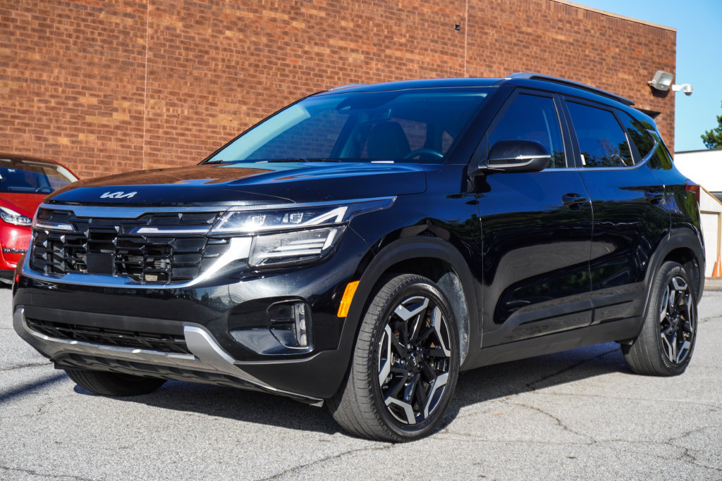 Used 2024 Kia Seltos SX w/ SX Sunroof Package AWD/4WD image 4