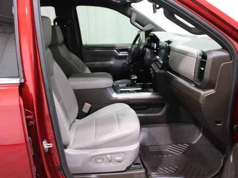 Used 2023 Chevrolet Silverado 1500 LTZ AWD/4WD image 25