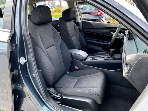 Used 2023 Honda Accord EX image 9