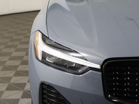 Used 2024 Volvo XC60 B5 Plus image 15