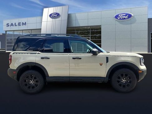 Certified 2025 Ford Bronco Sport Badlands w/ Badlands Tech Package AWD/4WD image 2