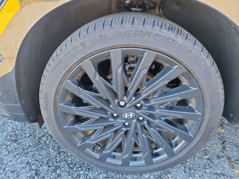 Used 2024 Hyundai Santa Fe Calligraphy image 12