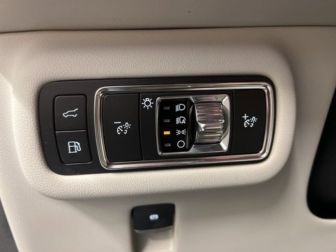 Used 2026 Lincoln Nautilus Premier w/ Equipment Group 102A image 26