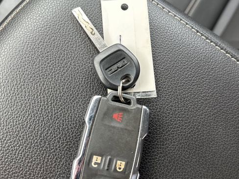 Used 2022 GMC Canyon Denali image 69