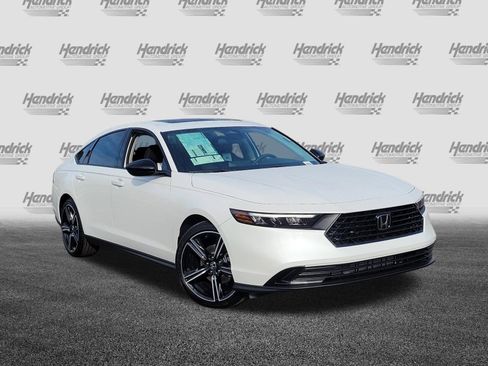Used 2026 Honda Accord SE image 2