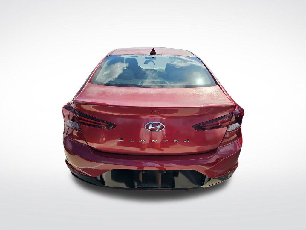 Used 2019 Hyundai Elantra SEL FWD image 15