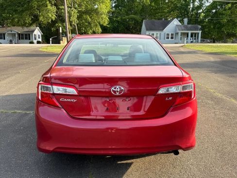 Used 2012 Toyota Camry LE FWD image 7