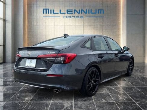 Used 2024 Honda Civic Sport image 5