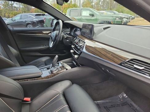 Used 2018 BMW 530i image 32