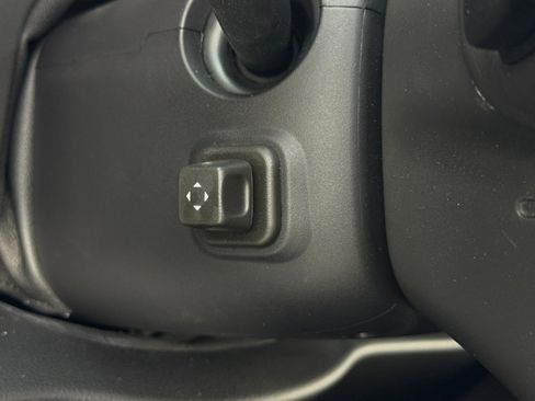 Used 2015 Chevrolet Suburban LTZ image 19