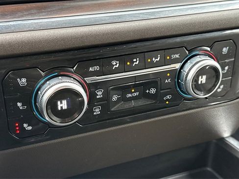 Used 2023 GMC Sierra 1500 SLT w/ SLT Premium Plus Package image 27