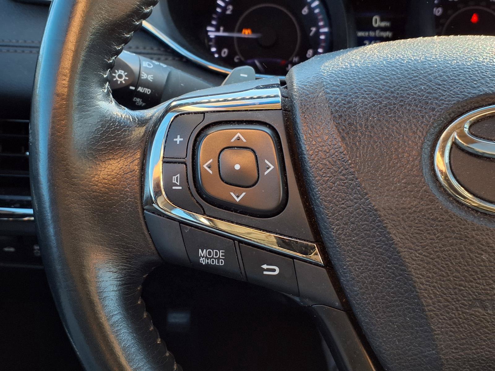 Used 2015 Toyota Avalon XLE Premium FWD image 13