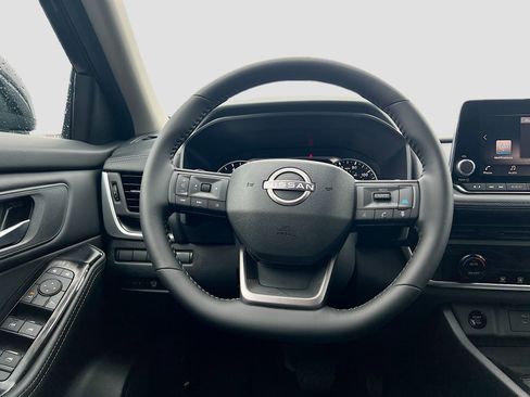 New 2026 Nissan Rogue SV FWD image 22