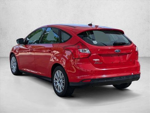 Used 2012 Ford Focus SE FWD image 7