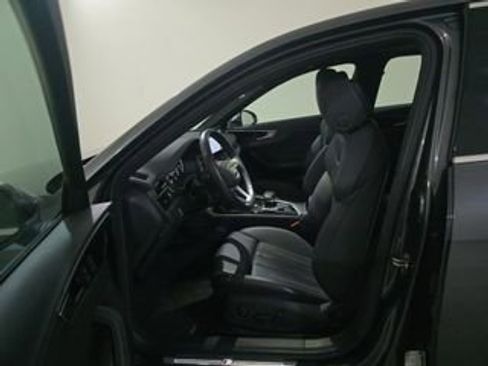 Used 2023 Audi A4 2.0T Premium Plus w/ Premium Plus Package image 3