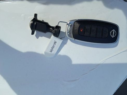 New 2025 Nissan Murano SL image 30