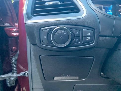 Certified 2022 Ford Edge Titanium AWD/4WD image 24