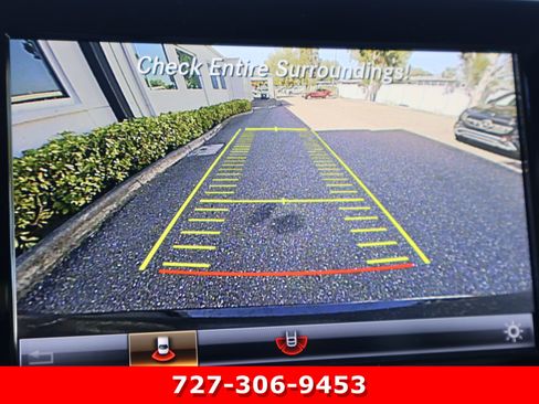 Certified 2019 Mercedes-Benz GLC 300 4MATIC image 4