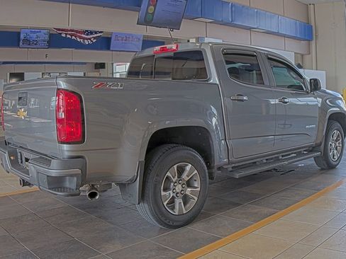 Used 2019 Chevrolet Colorado Z71 AWD/4WD image 4