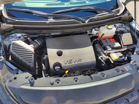 Used 2024 Buick Enclave Premium AWD/4WD image 21
