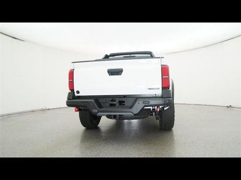 Used 2025 Toyota Tacoma Trailhunter image 23