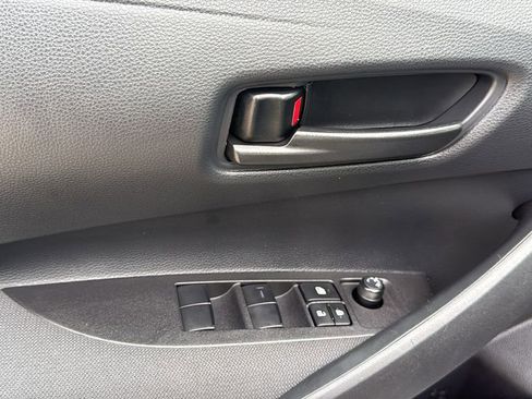 Certified 2025 Toyota Corolla LE image 13