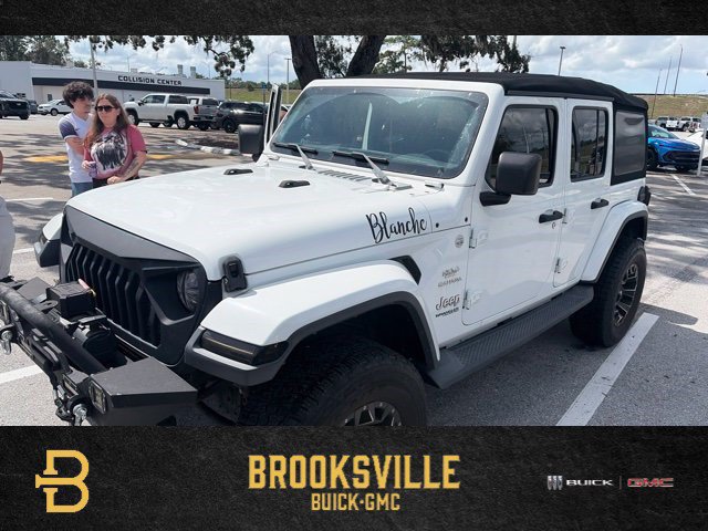 Used 2019 Jeep Wrangler Unlimited Sahara w/ Safety Group AWD/4WD image 1