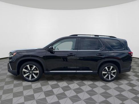 Used 2023 Honda Pilot Touring image 4