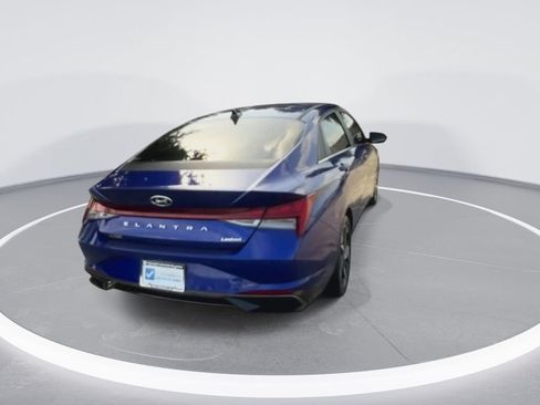 Used 2022 Hyundai Elantra Limited FWD image 8