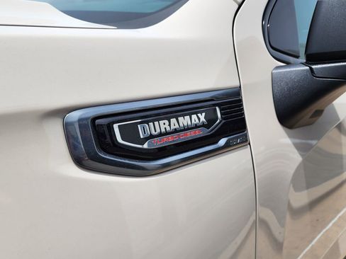 New 2026 GMC Sierra 1500 AT4 w/ AT4 Premium Package AWD/4WD image 11