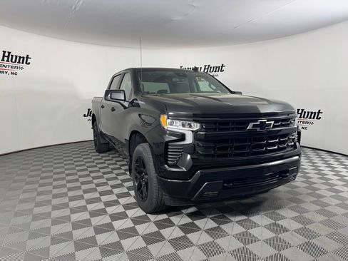 Used 2022 Chevrolet Silverado 1500 RST image 7