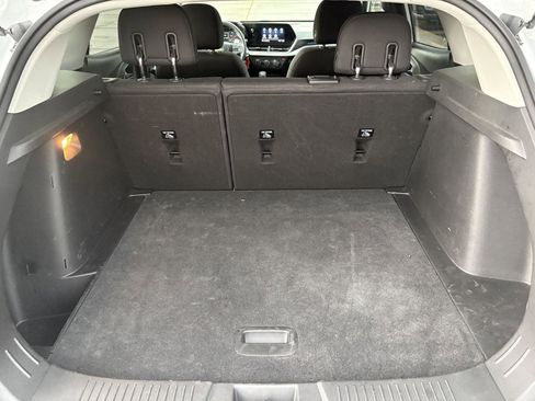 Used 2025 Chevrolet Trax LS FWD image 24