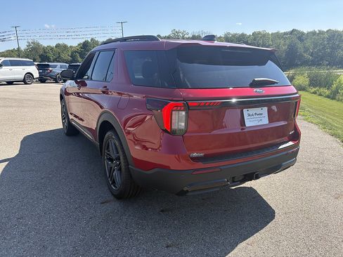 New 2026 Ford Explorer ST-Line w/ ST-Line Street Pack AWD/4WD image 3