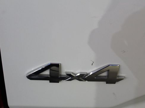 Used 2021 Toyota Tacoma SR5 AWD/4WD image 29