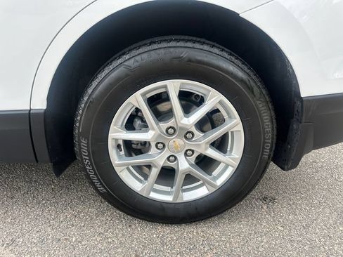 Used 2023 Chevrolet Equinox LT w/ LPO, Floor Liner Package AWD/4WD image 15