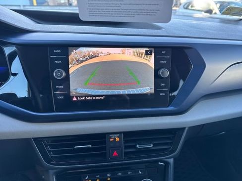 Certified 2023 Volkswagen Taos SE w/ Panoramic Sunroof Package image 26