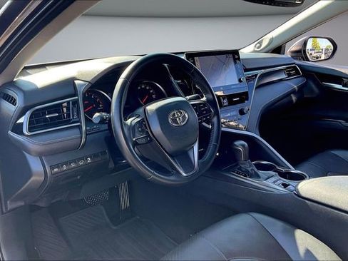 Used 2024 Toyota Camry XSE w/ Navigation Package image 17