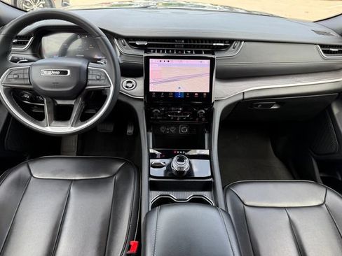 Used 2024 Jeep Grand Cherokee Limited AWD/4WD image 20