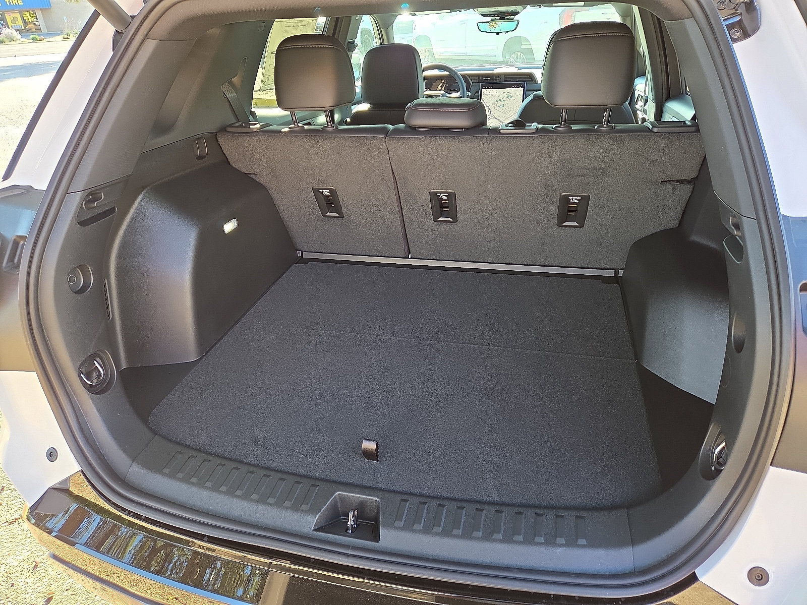 New 2027 GMC Terrain AT4 w/ Convenience Package III AWD/4WD image 8