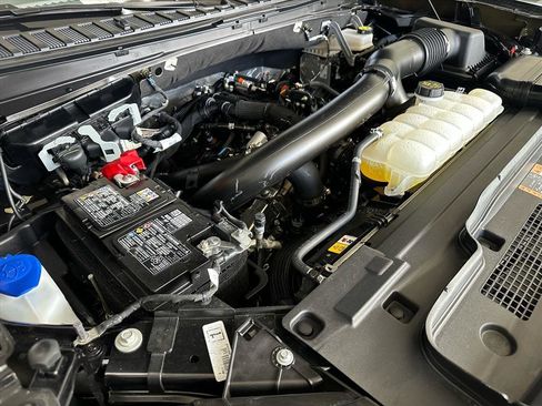 Certified 2025 Ford Expedition Active image 16