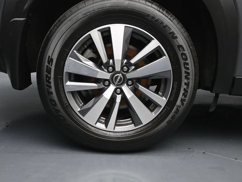 Used 2023 Nissan Pathfinder SL w/ Lighting Package (N92) AWD/4WD image 15