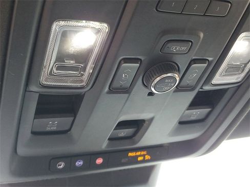 Certified 2023 Cadillac Escalade Sport Platinum image 23