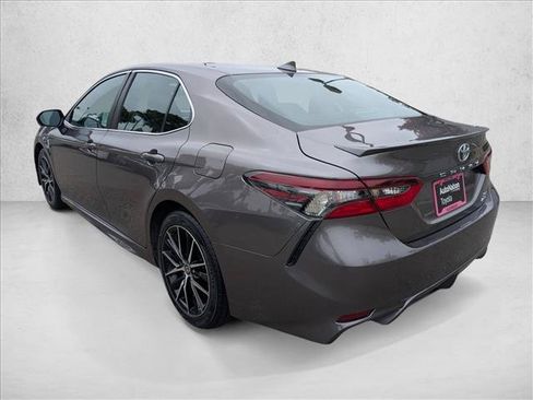 Used 2024 Toyota Camry SE w/ Cold Weather Package AWD/4WD image 8
