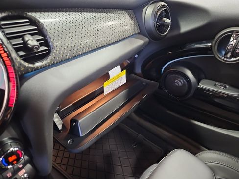 Used 2022 MINI Cooper SE FWD image 24
