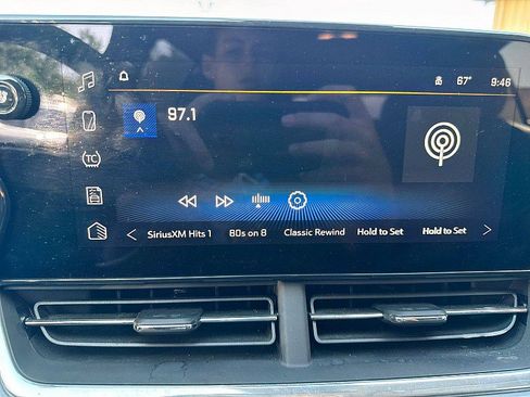Used 2024 Chevrolet Trax LT FWD image 13