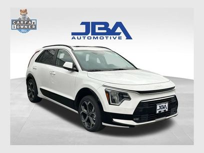 Used 2025 Kia Niro SX Touring